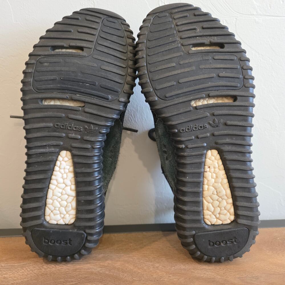 Adidas Yeezy Boost 350 Pirate Black AQ2659 Low Top Sneakers US 6.5 EU 39.5 2015 - Picture 2 of 10